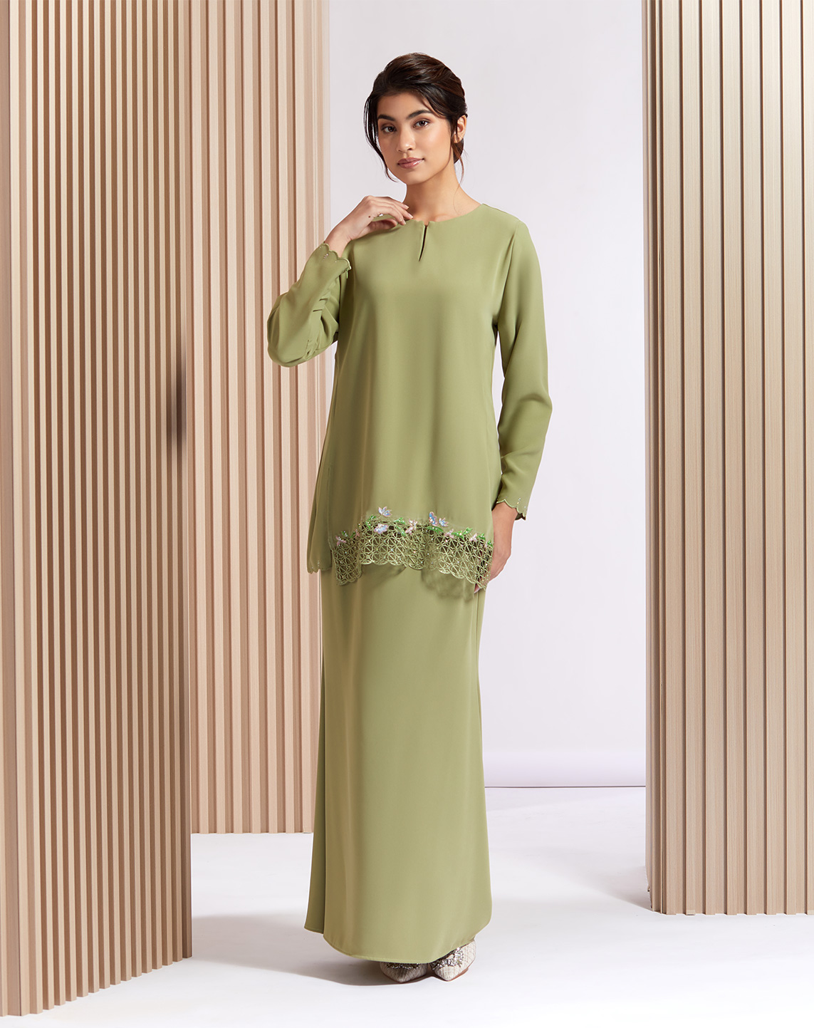 KALEELA BAJU KURUNG IN GREEN